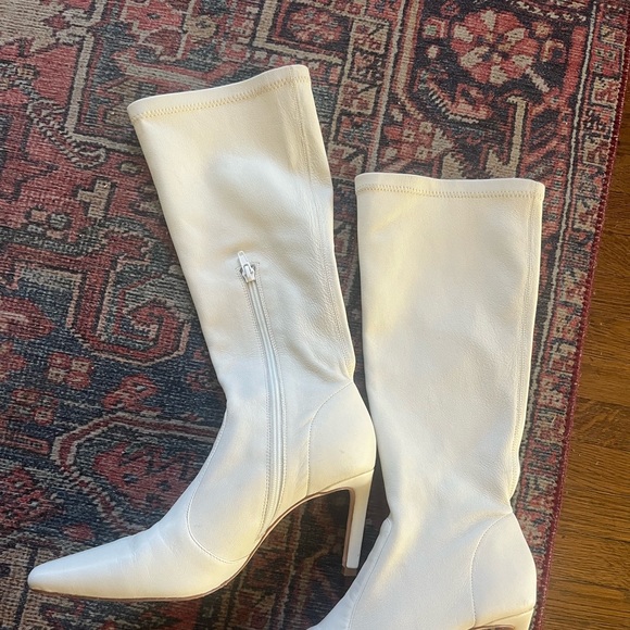Camila Coelho Cara boots in ivory - white pointed toe stiletto leather boots - Picture 2 of 7